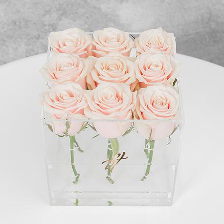 Кремовые розы в прозрачной коробке GlassBox Small